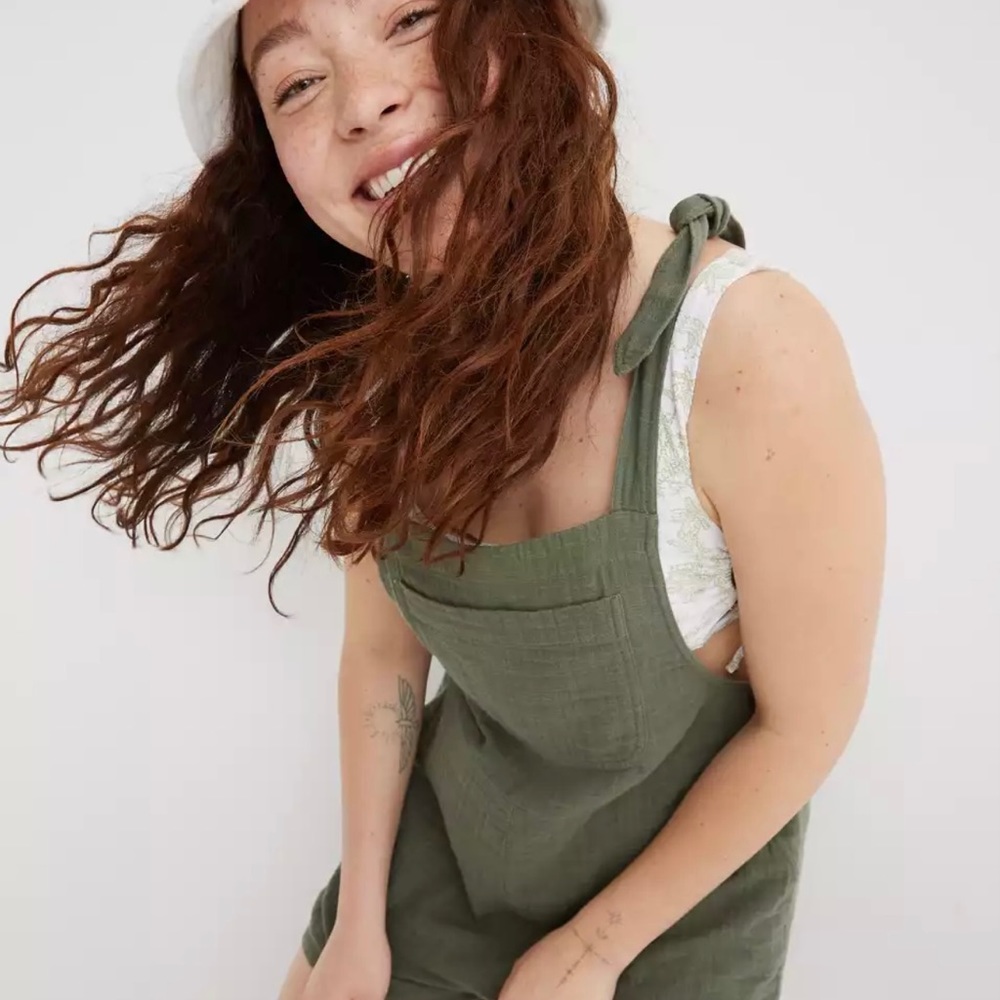 Khaki Green Aerie Shortalls size XXL